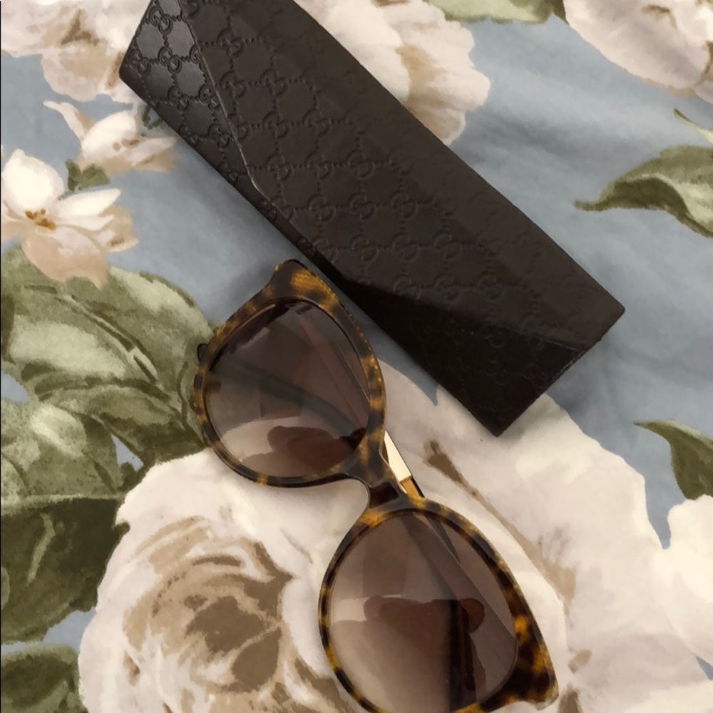 Gucci sunglasses